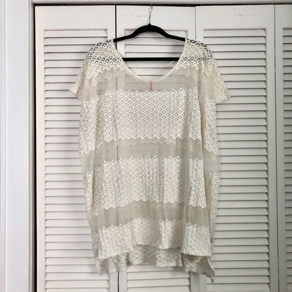 ❌[SOLD]❌ White Free People knit and mesh top